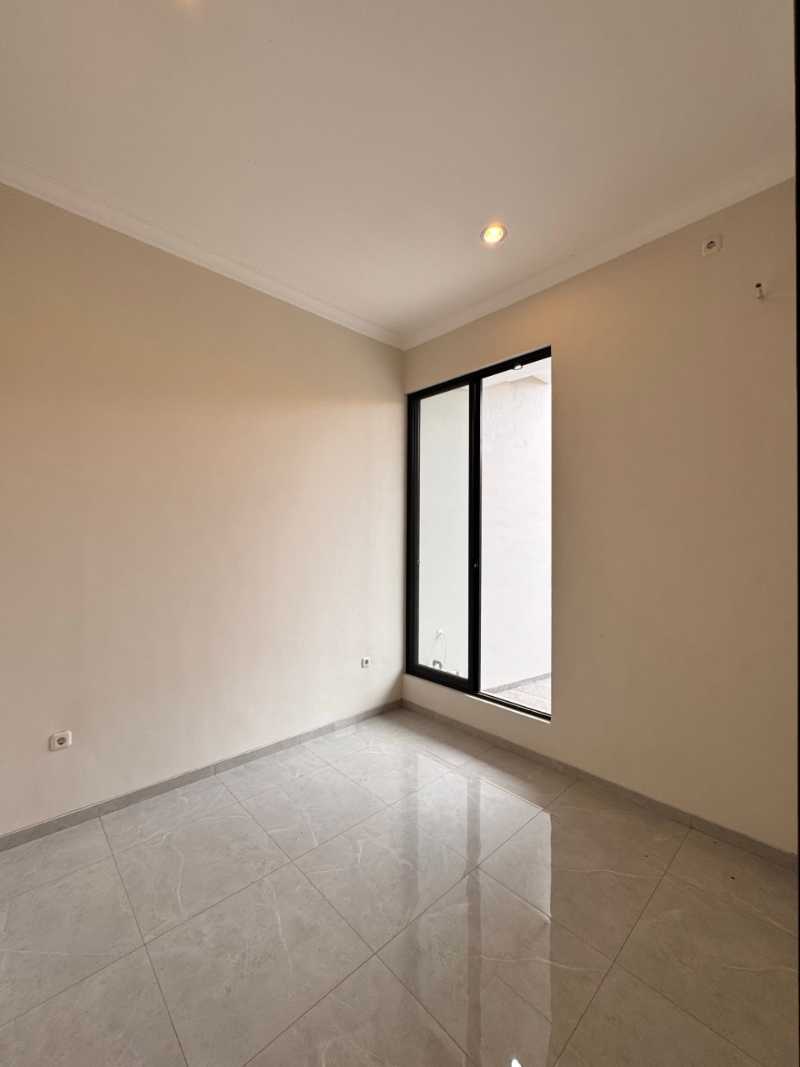 Dijual Rumah Modern di kawasan Manyar Surabaya Selatan - Thumbnail 5