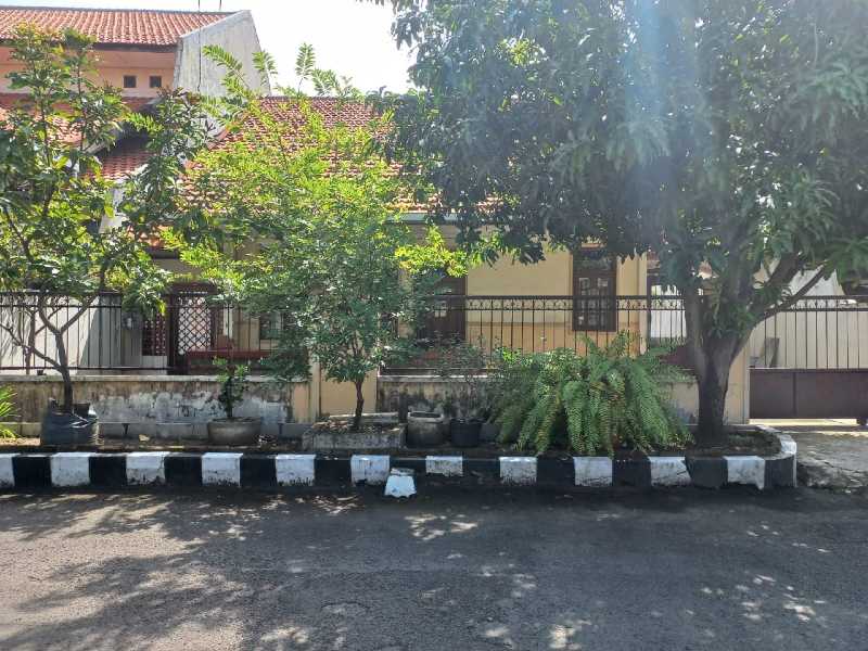 Dijual Rumah Kos Aktif 1 Lantai di Kawasan Medokan Ayu Surabaya Timur