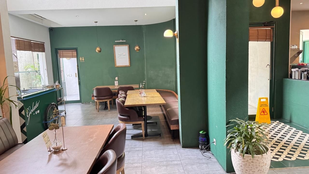 Disewakan Tempat Usaha Strategis di Raya Dharmahusada Surabaya Timur - Thumbnail 6