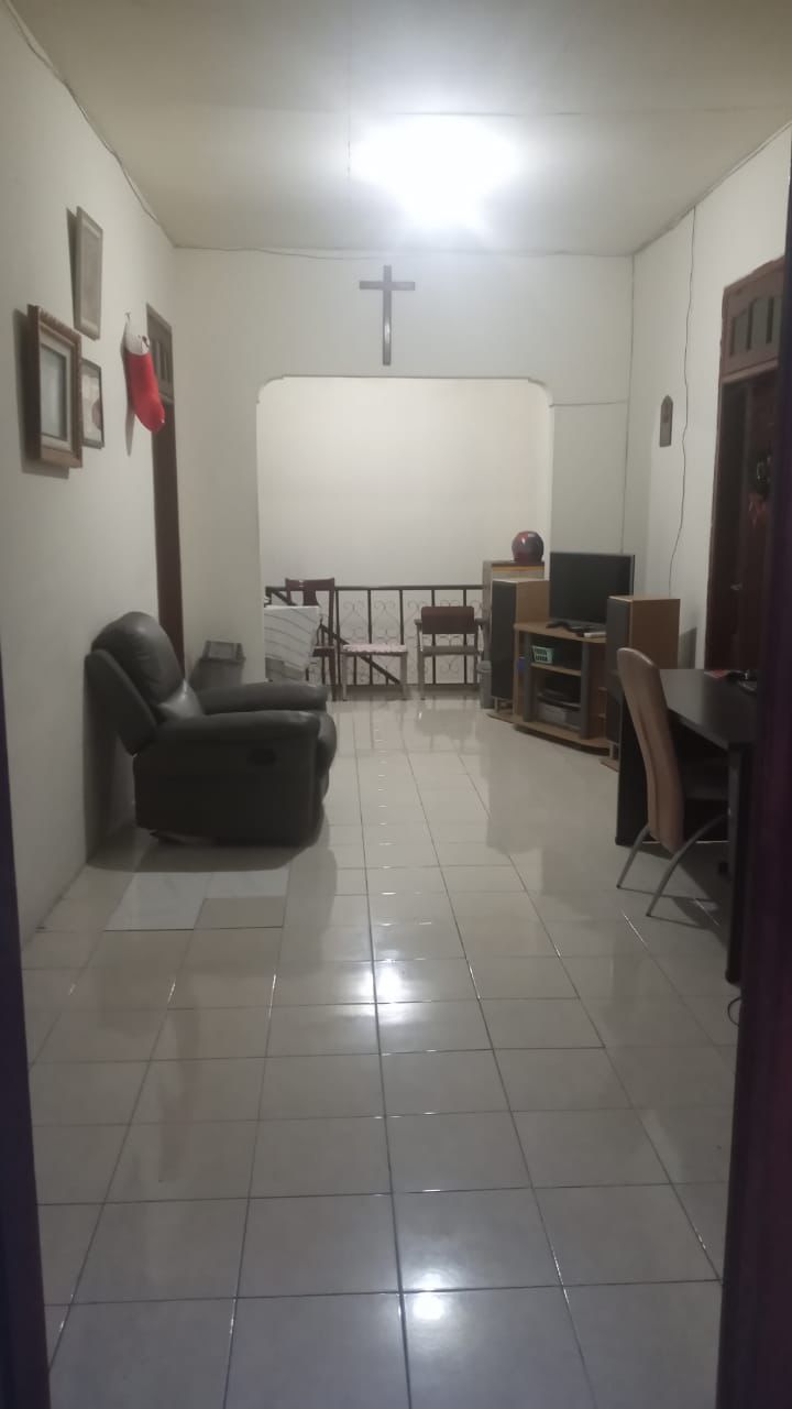 Dijual Rumah Strategis 2 Lantai di Semolowaru Surabaya Timur - Thumbnail 3