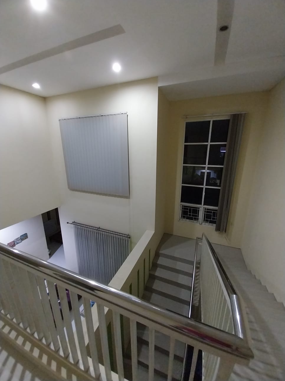 Dijual Rumah Strategis Dekat Merr & Transmart di Kawasan Rungkut Surabaya Timur - Thumbnail 5