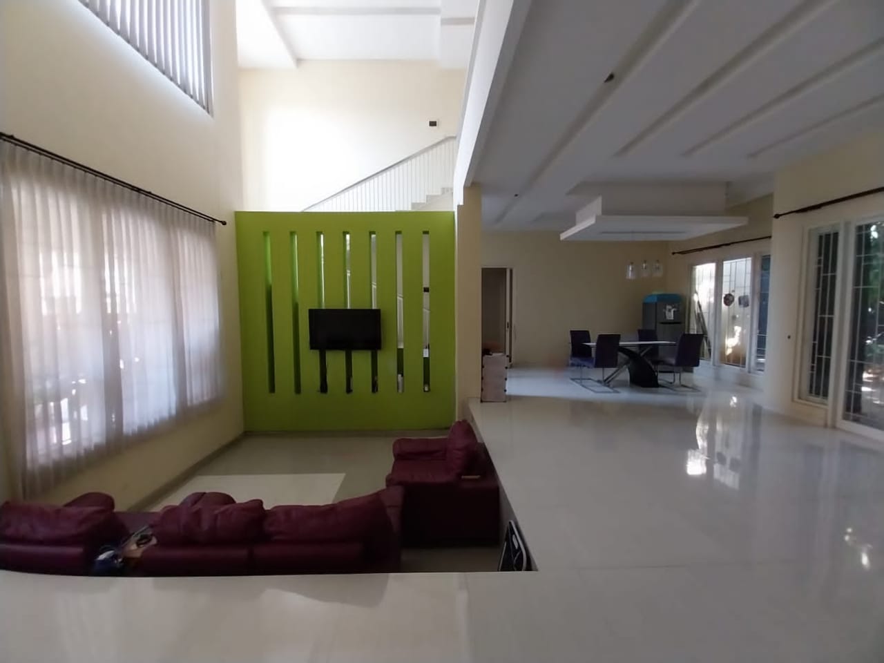 Dijual Rumah Strategis Dekat Merr & Transmart di Kawasan Rungkut Surabaya Timur - Thumbnail 6