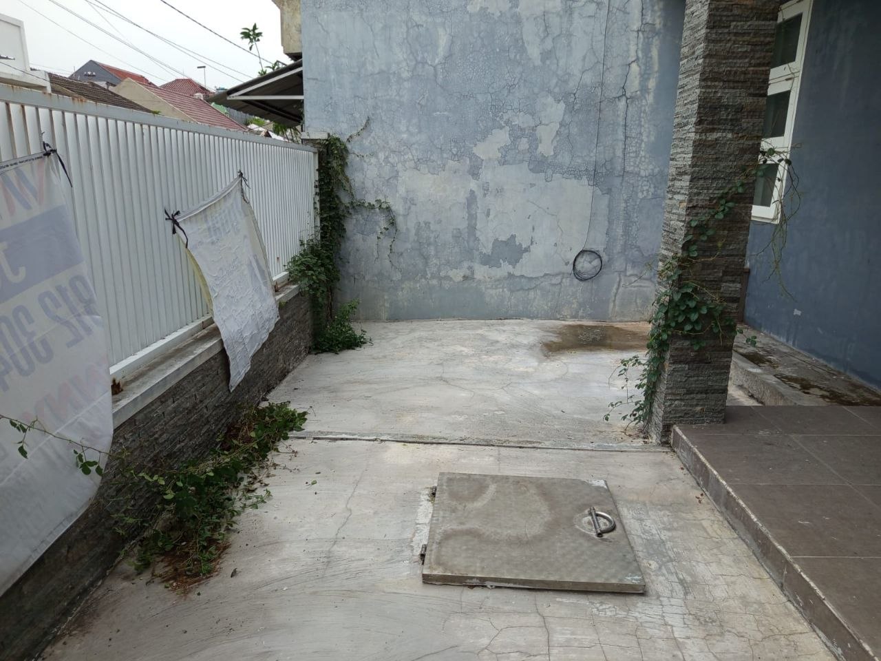 Jual Rumah Lokasi Strategis Kutisari Indah Barat Surabaya Selatan - Thumbnail 2
