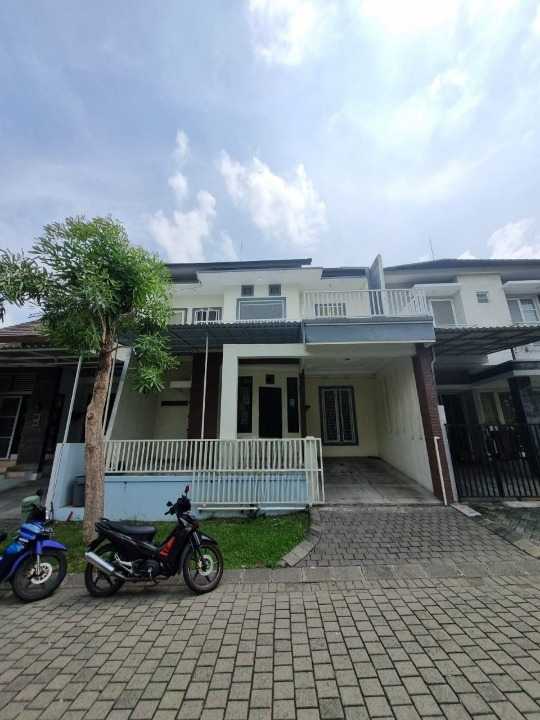 Dijual Rumah Siap Huni di Woodland Citraland Surabaya Barat - Image 1