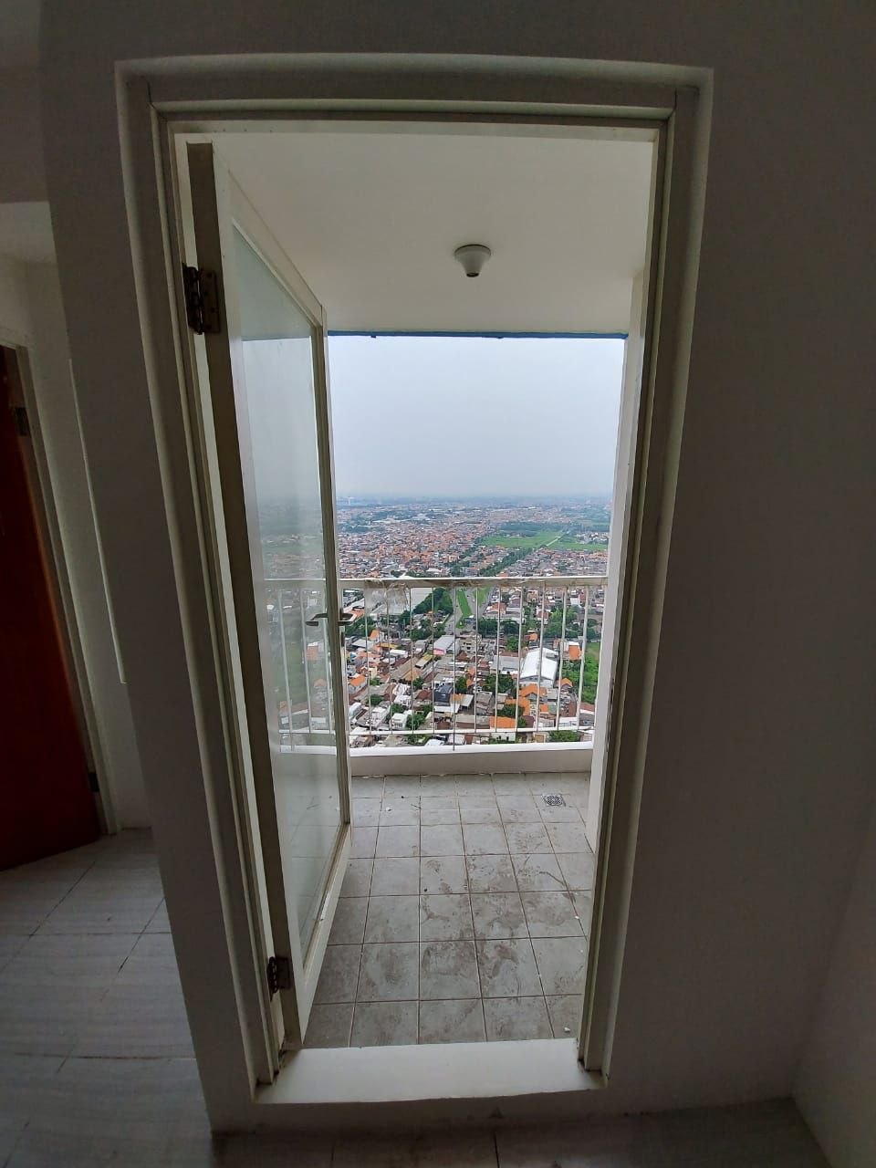 Disewakan Apartemen Strategis 2BR di Puncak CBD Surabaya Barat - Thumbnail 5