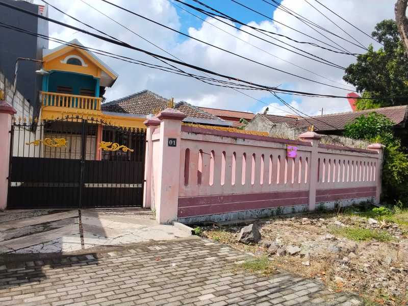 Dijual Rumah Lokasi Strategis di Jambangan Surabaya Selatan - Image 1