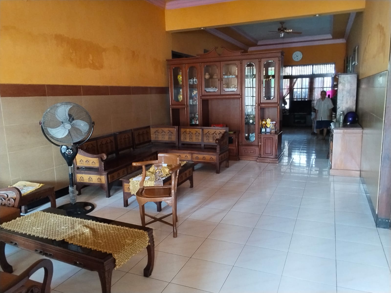 Dijual Rumah Lokasi Strategis di Jambangan Surabaya Selatan - Thumbnail 6