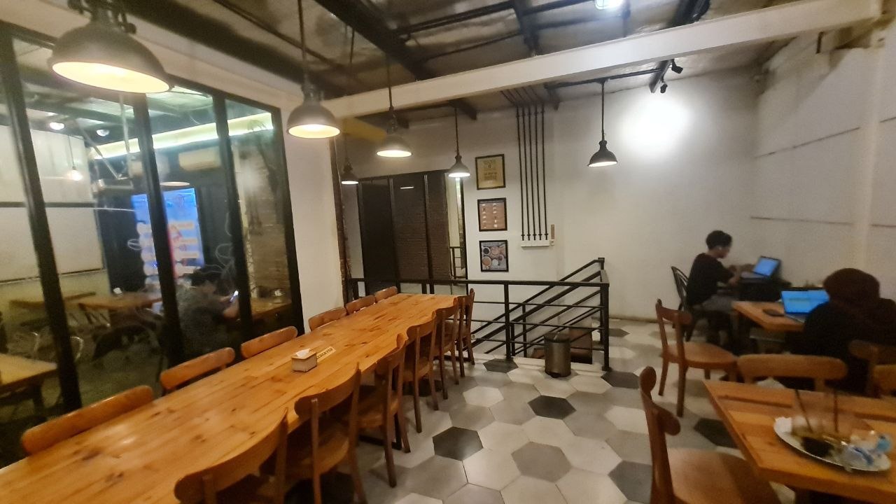 Dijual / Disewakan Ruko Strategis Cocok Untuk Usaha, Cafe, Kantor Kawasan Manyar Surabaya Timur - Thumbnail 2