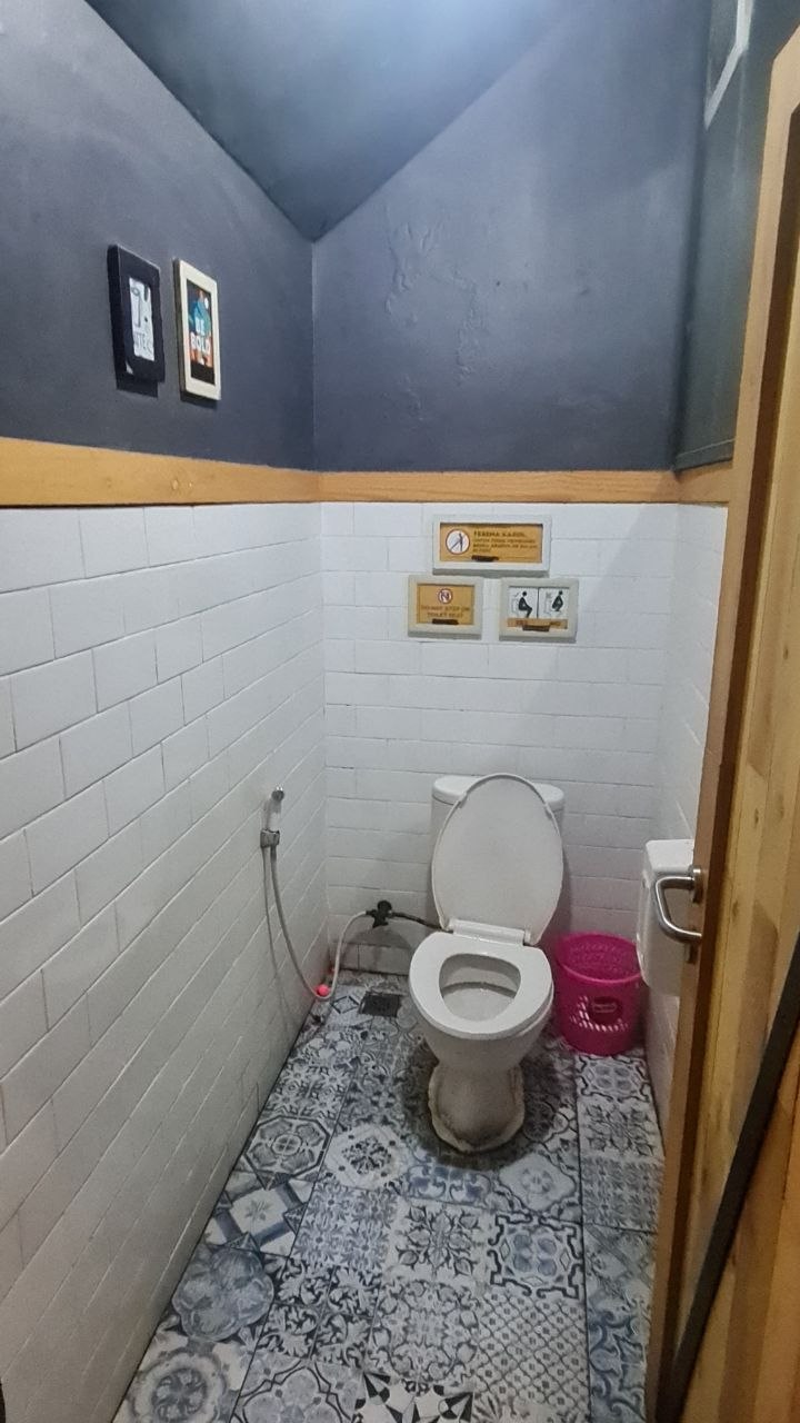 Dijual / Disewakan Ruko Strategis Cocok Untuk Usaha, Cafe, Kantor Kawasan Manyar Surabaya Timur - Thumbnail 7