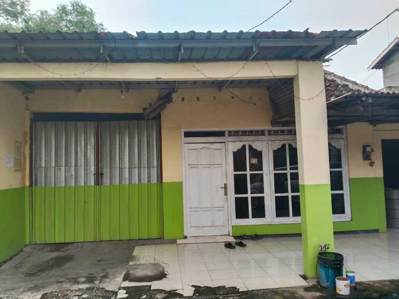 Dijual Rumah + Gudang Strategis Kawasan Industri Krian, Sidoarjo - Image 1