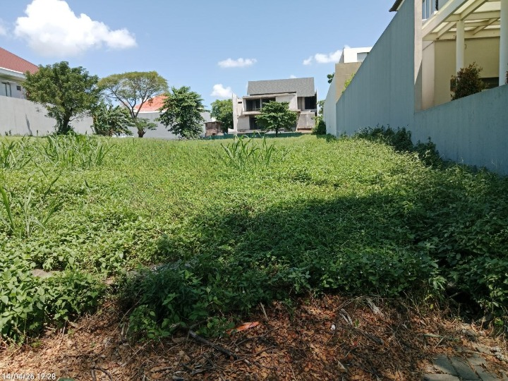 Dijual Tanah kavling Puncak Golf Surabaya Barat - Image 1
