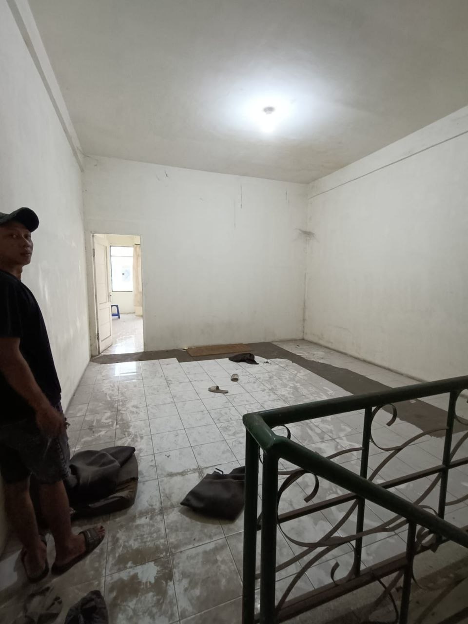 Dijual Cepat Ruko 3,5 Lantai di Pengampon Square Surabaya Pusat - Thumbnail 4