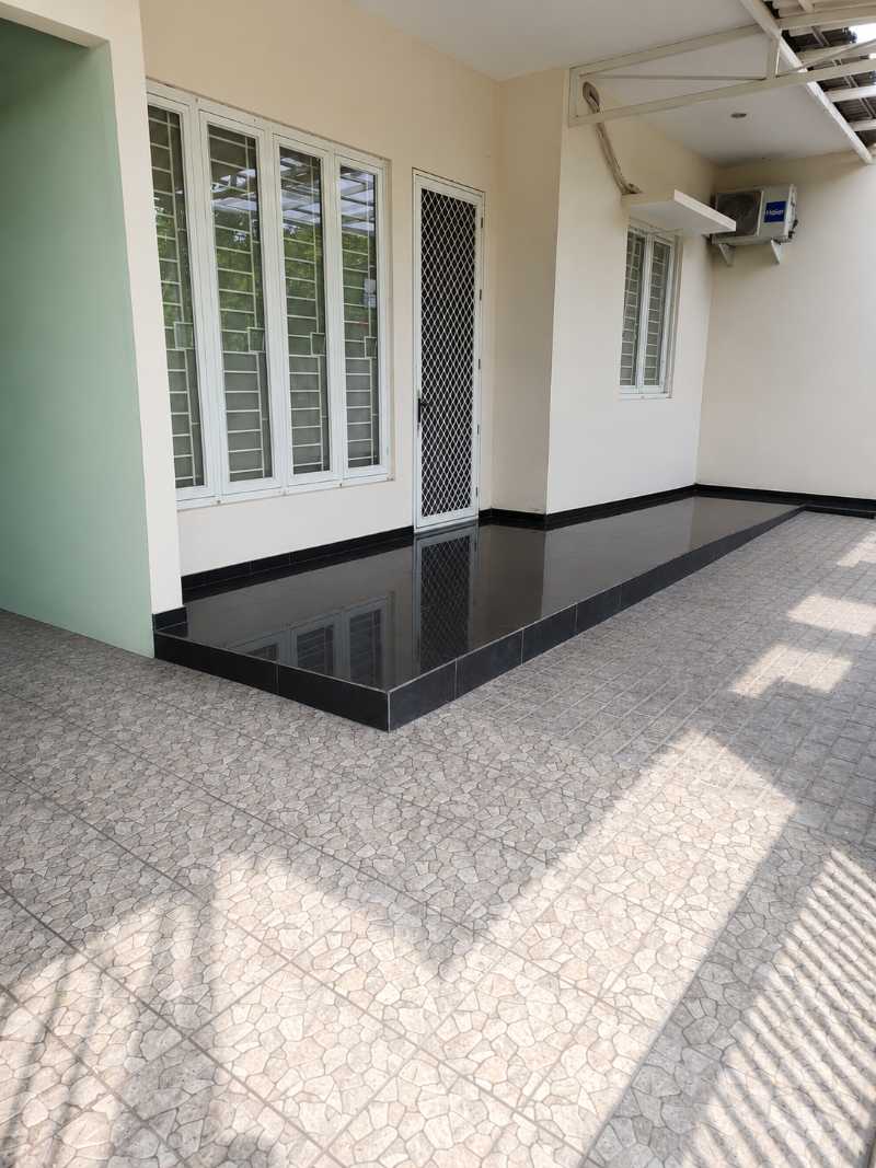 Dijual Rumah Luas Kawasan Elit Manyar Tirtomoyo, Surabaya Timur - Thumbnail 4