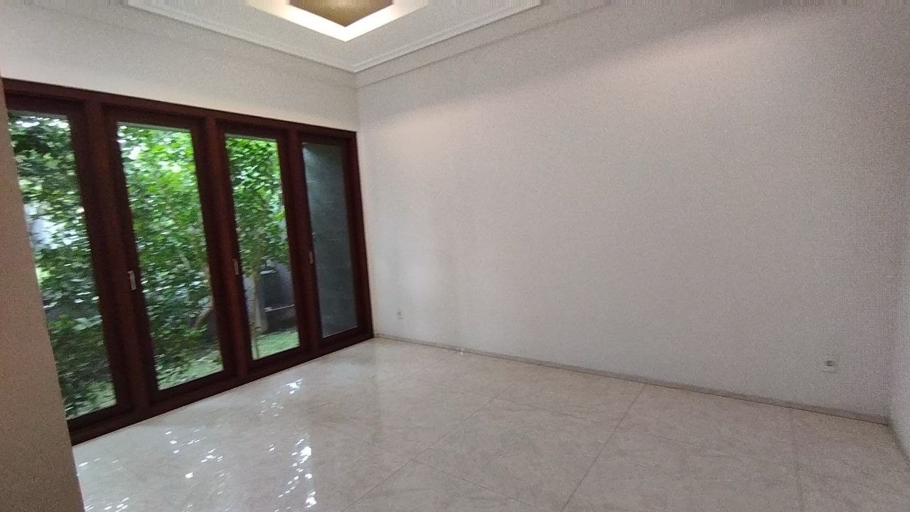 Dijual Rumah Baru Mewah Minimalis Modern di Kawasan Elite Perumahan Araya Surabaya Timur - Thumbnail 2
