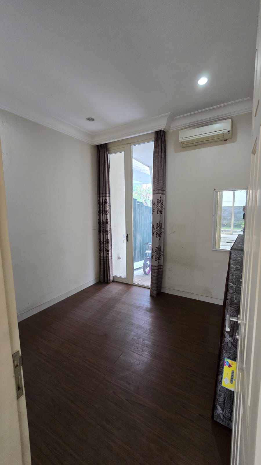 Dijual Rumah Strategis di Lariz Wood Pakuwon Indah Surabaya Barat - Thumbnail 3