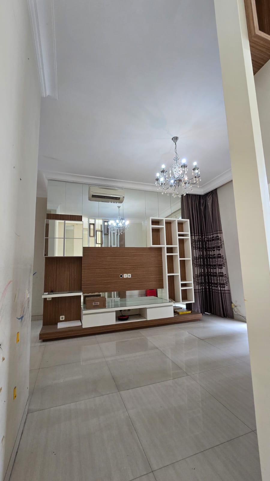 Dijual Rumah Strategis di Lariz Wood Pakuwon Indah Surabaya Barat - Thumbnail 4