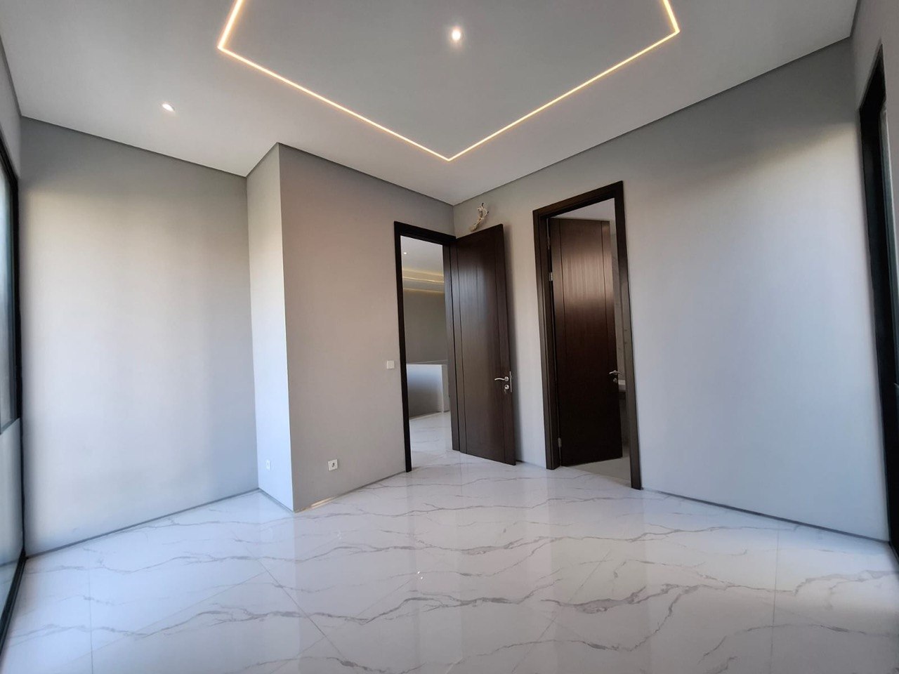 Dijual Rumah New Gress di Woodland Citraland Surabaya Barat - Thumbnail 3