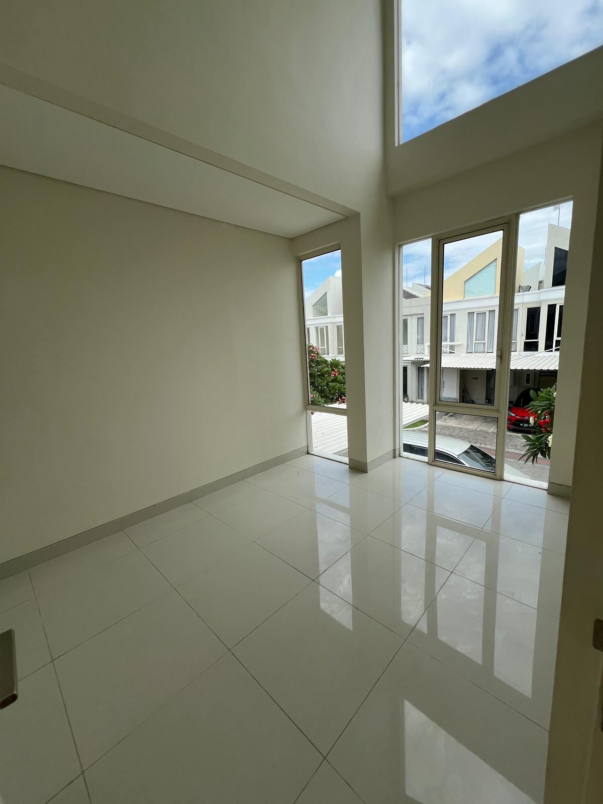 Dijual Rumah Modern di Grand Pakuwon Adelaide Surabaya Barat - Thumbnail 7