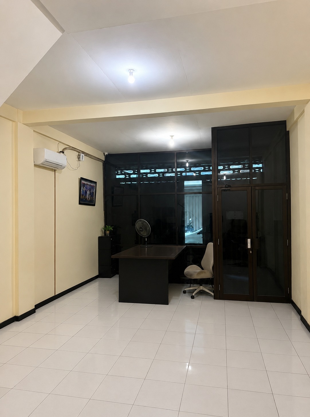 Dijual/Disewakan Ruko Strategis di Kawasan Klampis Jaya, Surabaya Timur - Image 1