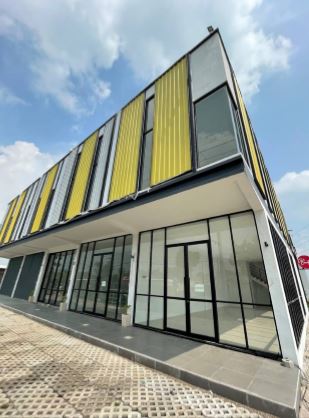 Dijual Ruko Baru Dekat Kawasan Indrustri di Business Park, Mojokerto - Image 1