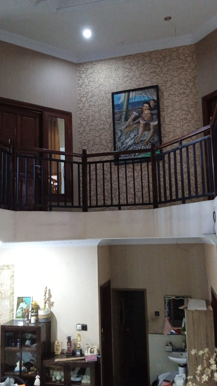 Dijual Rumah 2 Lantai di Kawasan Darmo Indah Asri, Surabaya Barat. - Thumbnail 2