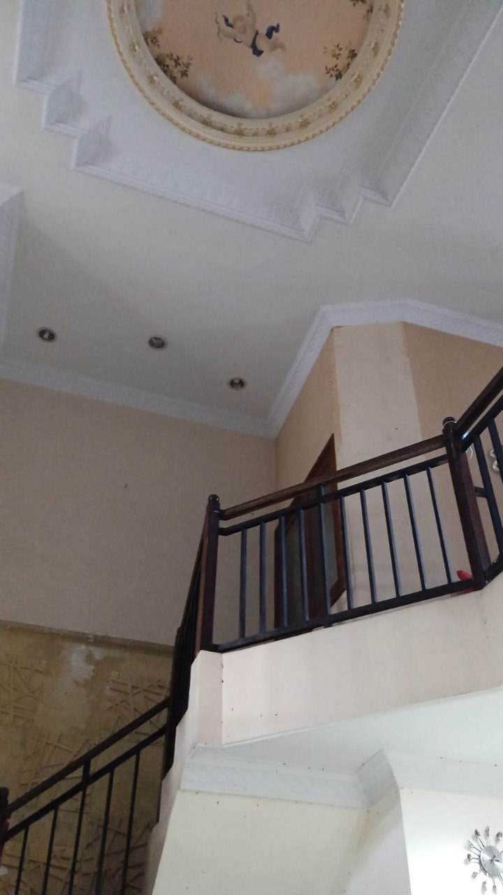Dijual Rumah 2 Lantai di Kawasan Darmo Indah Asri, Surabaya Barat. - Thumbnail 3