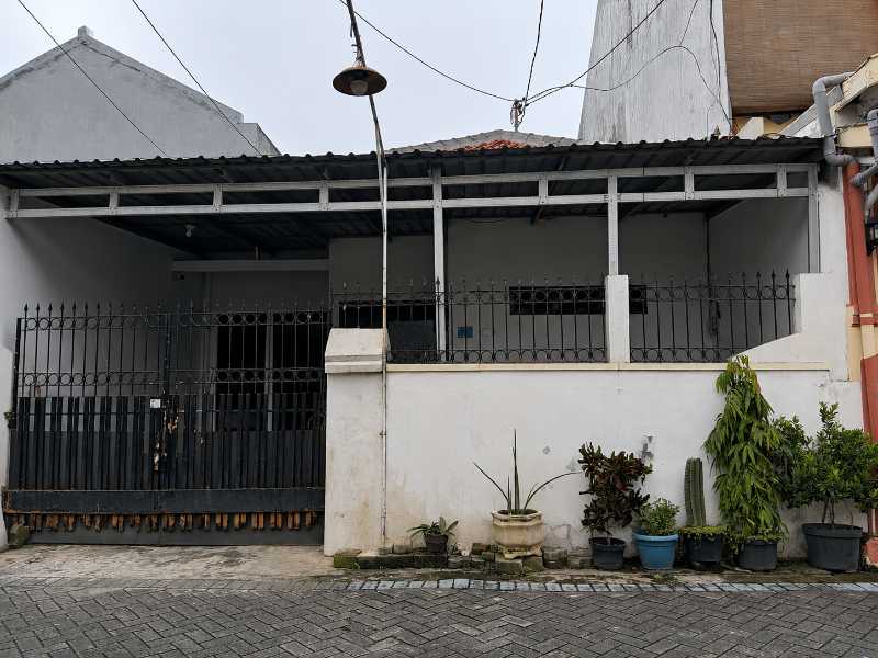 Dijual Rumah Luas & Strategis Pucang Anom, Surabaya Timur - Image 1