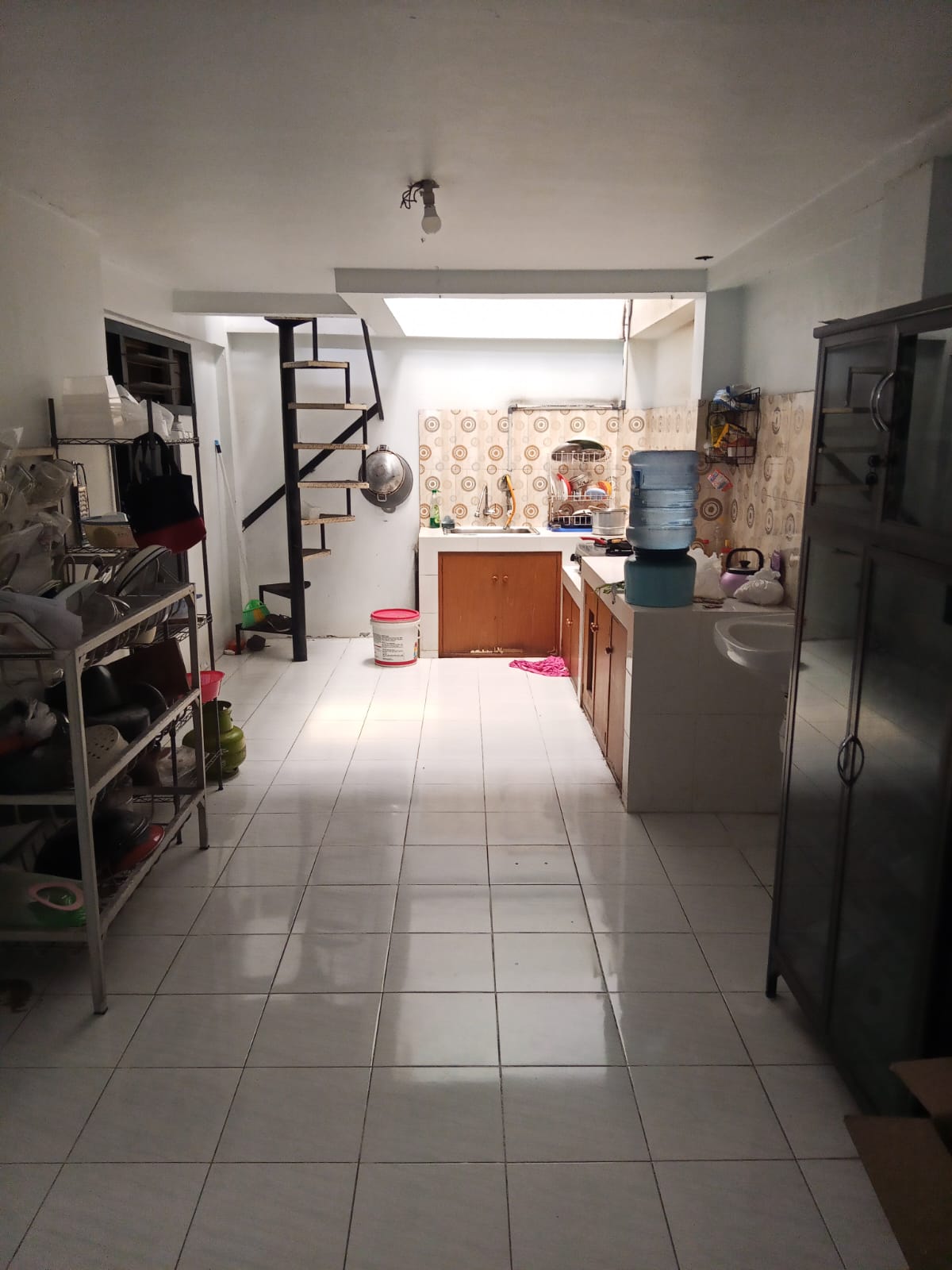Dijual Rumah Lokasi Strategis Kawasan Pucang Anom Surabaya Pusat - Thumbnail 2