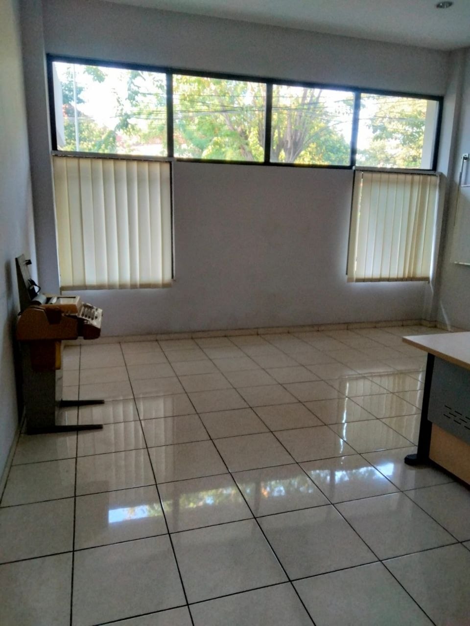 Dijual Kantor Luas Strategis di Jalan Raya Sarono Jiwo Surabaya Timur - Thumbnail 5