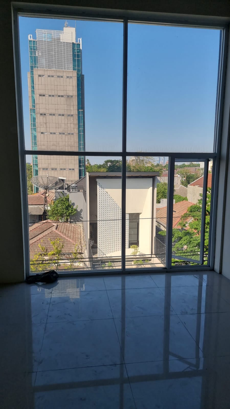 Dijual/Disewakan Ruko 4 Lantai Strategis Tengah Kota di Jl. Prapanca, Surabaya Selatan - Thumbnail 4