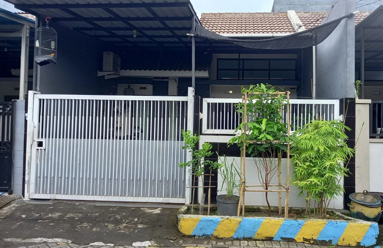 Dijual Rumah Siap Huni di Perumahan Palm Oasis Sememi, Benowo, Surabaya Barat - Image 1
