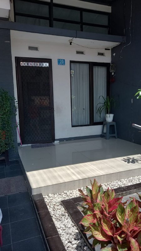 Dijual Rumah Siap Huni di Perumahan Palm Oasis Sememi, Benowo, Surabaya Barat - Thumbnail 4