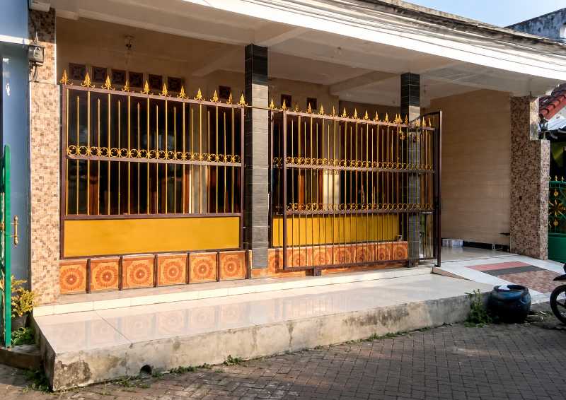Dijual Rumah 2 Lantai Dekat Jembatan Suramadu di Griya Abadi, Bangkalan, Madura - Image 1