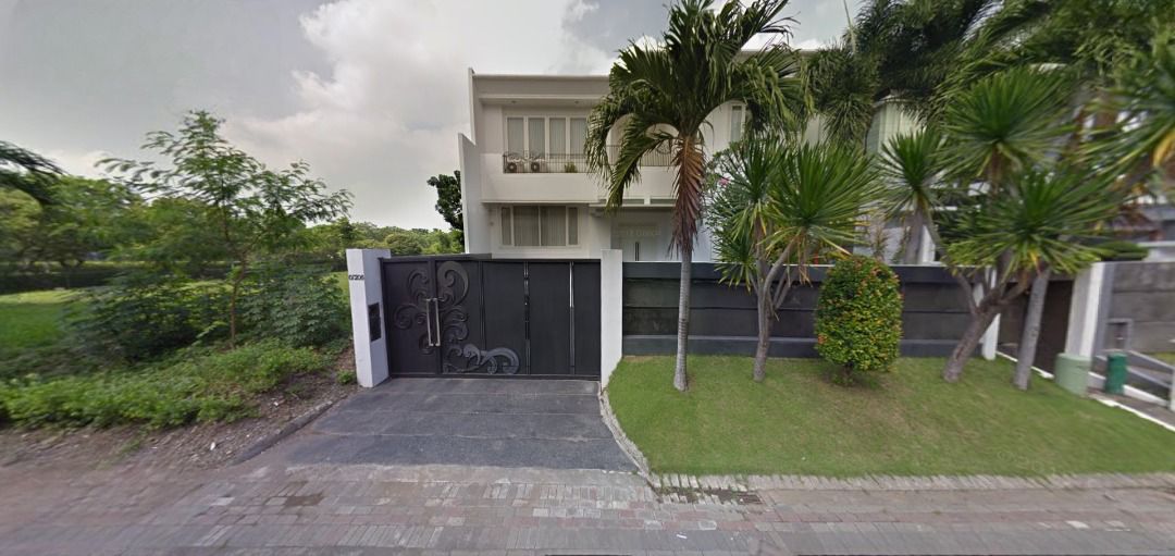 Jual Murah Lelang Rumah Mewah Lokasi Premium di Graha Famili Surabaya Barat - Image 1
