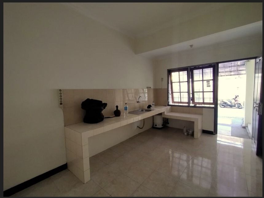 Dijual/Disewakan Rumah Megah 2 Lantai di Galaxy Royal Palace Surabaya Timur - Thumbnail 7