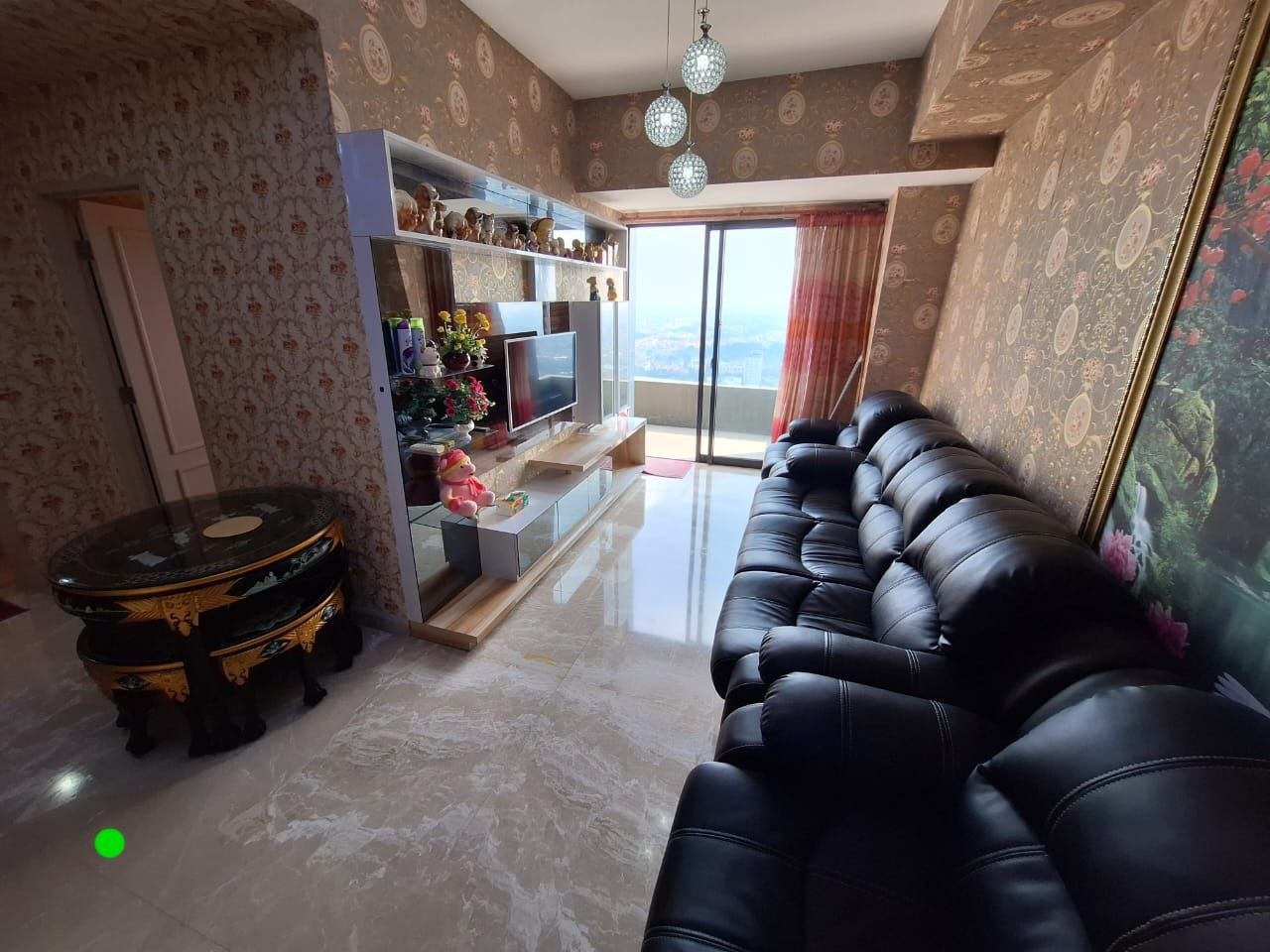 Dijual Apartemen Mewah Full Furnished di The Peak Tunjungan Plaza Surabaya Pusat - Thumbnail 2
