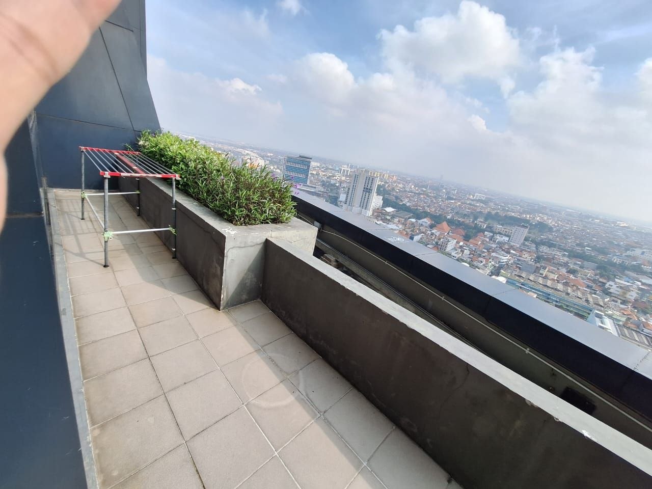 Dijual Apartemen Mewah Full Furnished di The Peak Tunjungan Plaza Surabaya Pusat - Thumbnail 7