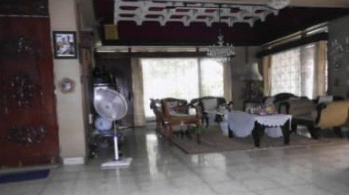 Dijual Rumah Luas Strategis di Jalan Ketintang Baru Surabaya Selatan - Thumbnail 3