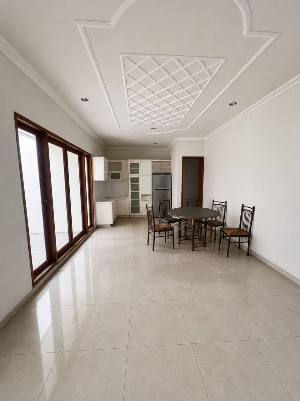 Dijual Rumah Mewah Premium di International Village Citraland Surabaya Barat - Thumbnail 3