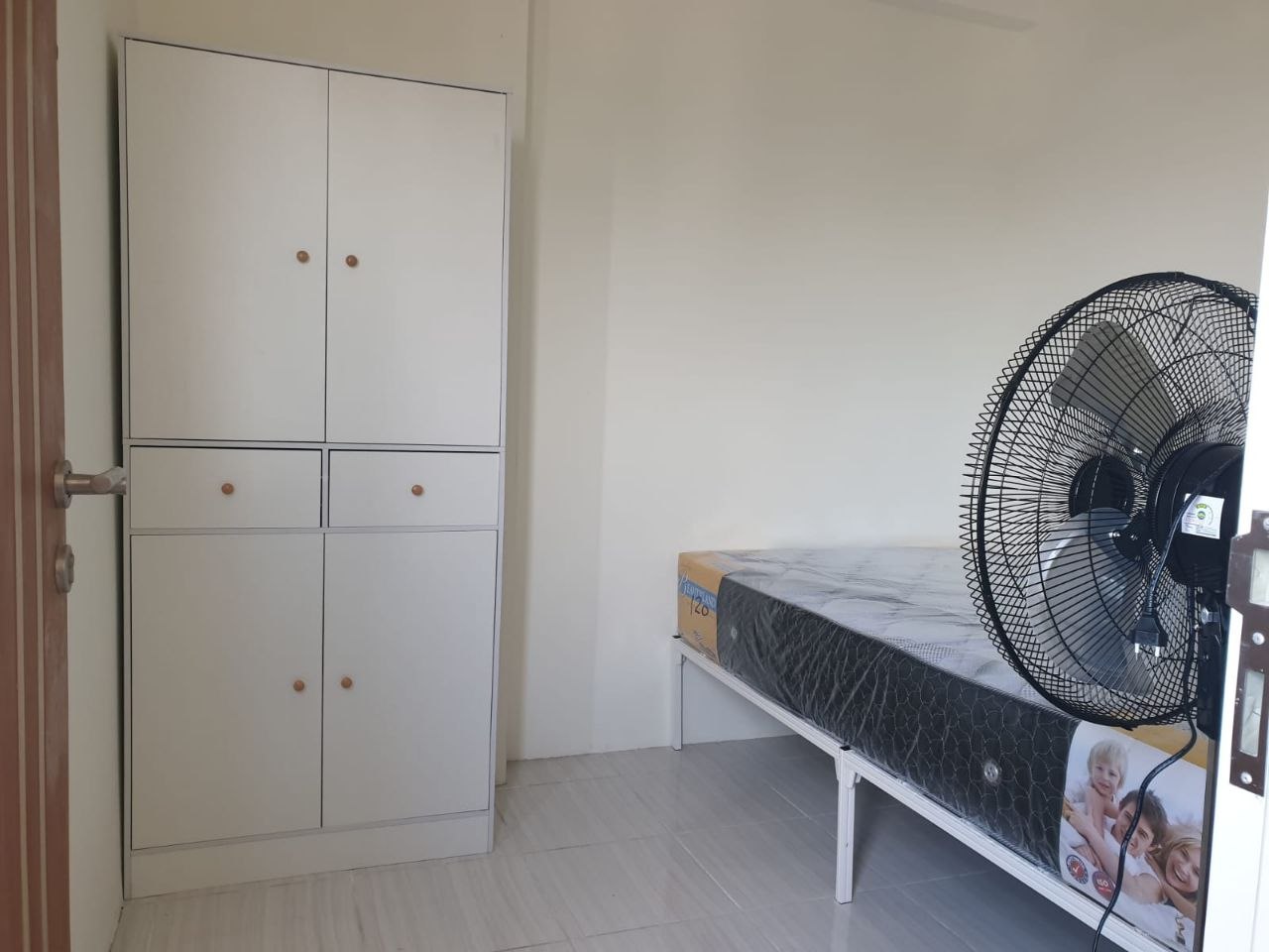 Disewakan Apartemen Semi Furnish di Puncak Dharmahusada Surabaya Timur - Thumbnail 3