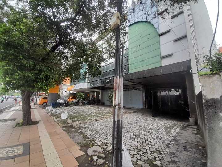 Disewakan Ruko 4 Lantai Strategis Cocok Buat Usaha di Wilayah Yos Sudarso Surabaya Pusat - Thumbnail 2