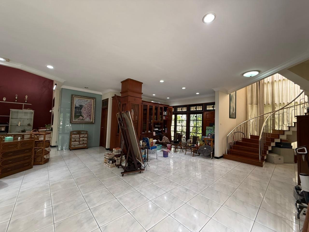 Disewakan Rumah Komersial Area 2 Lantai Siap Huni di Wilayah Raya Darmo Permai Surabaya Barat - Thumbnail 8
