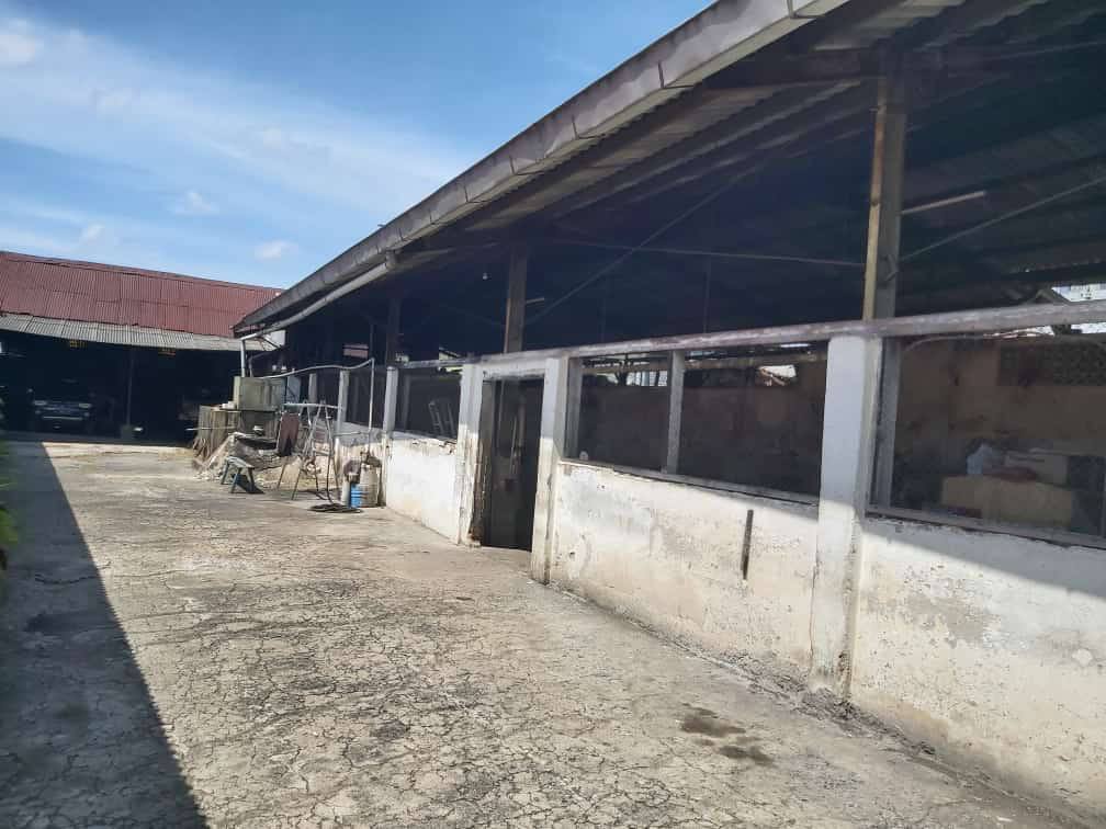 Dijual/Disewakan Ex Pabrik Strategis Luas di Kawasan Gunung Sari Surabaya Selatan - Thumbnail 2