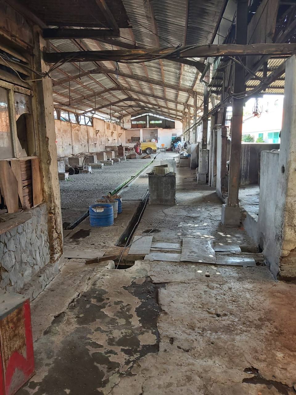 Dijual/Disewakan Ex Pabrik Strategis Luas di Kawasan Gunung Sari Surabaya Selatan - Thumbnail 3