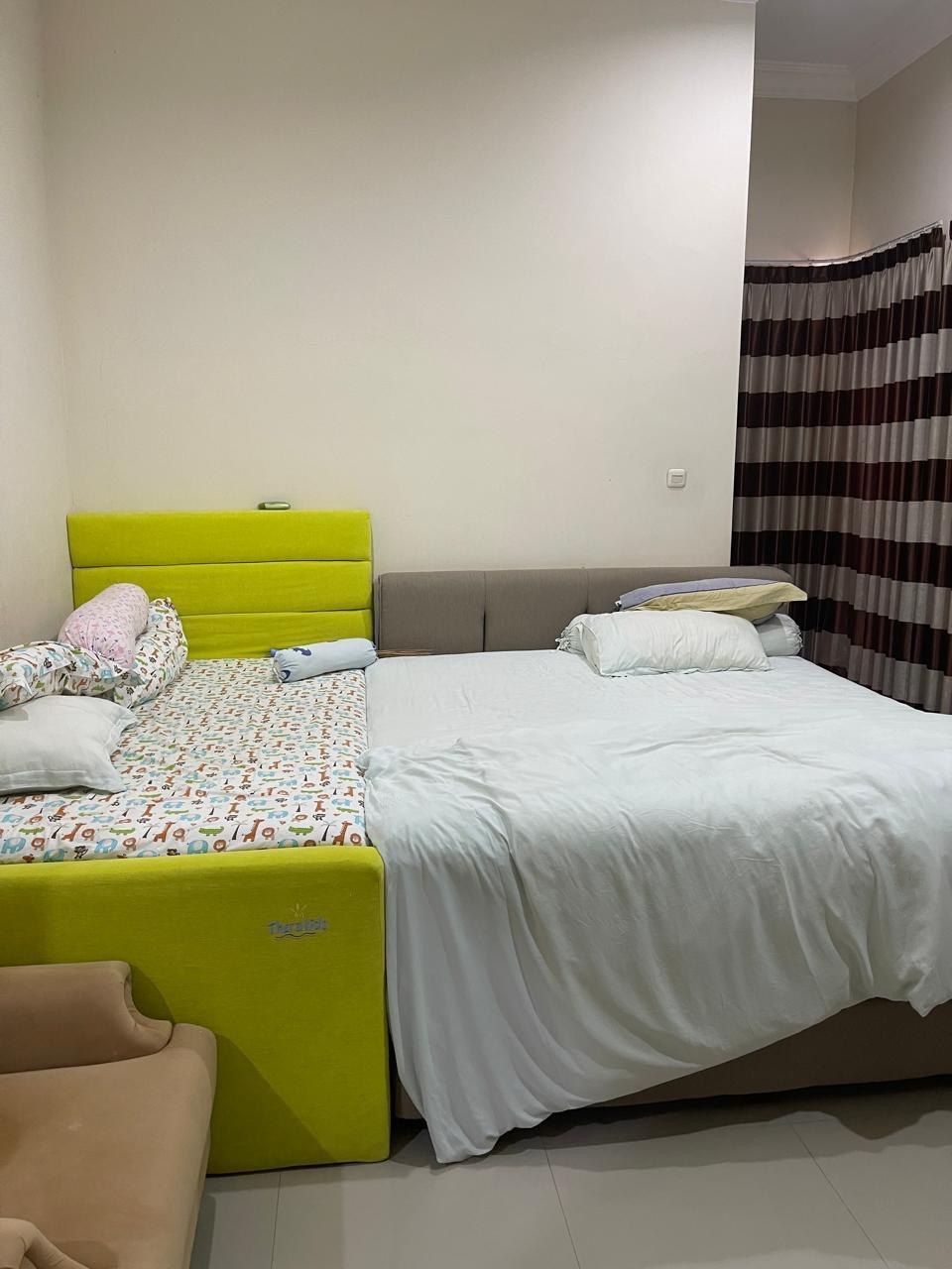 Dijual Rumah 2 Lantai Minimalis Siap Huni di Wilayah Kedinding Tengah Sekolahan Surabaya Utara - Thumbnail 5