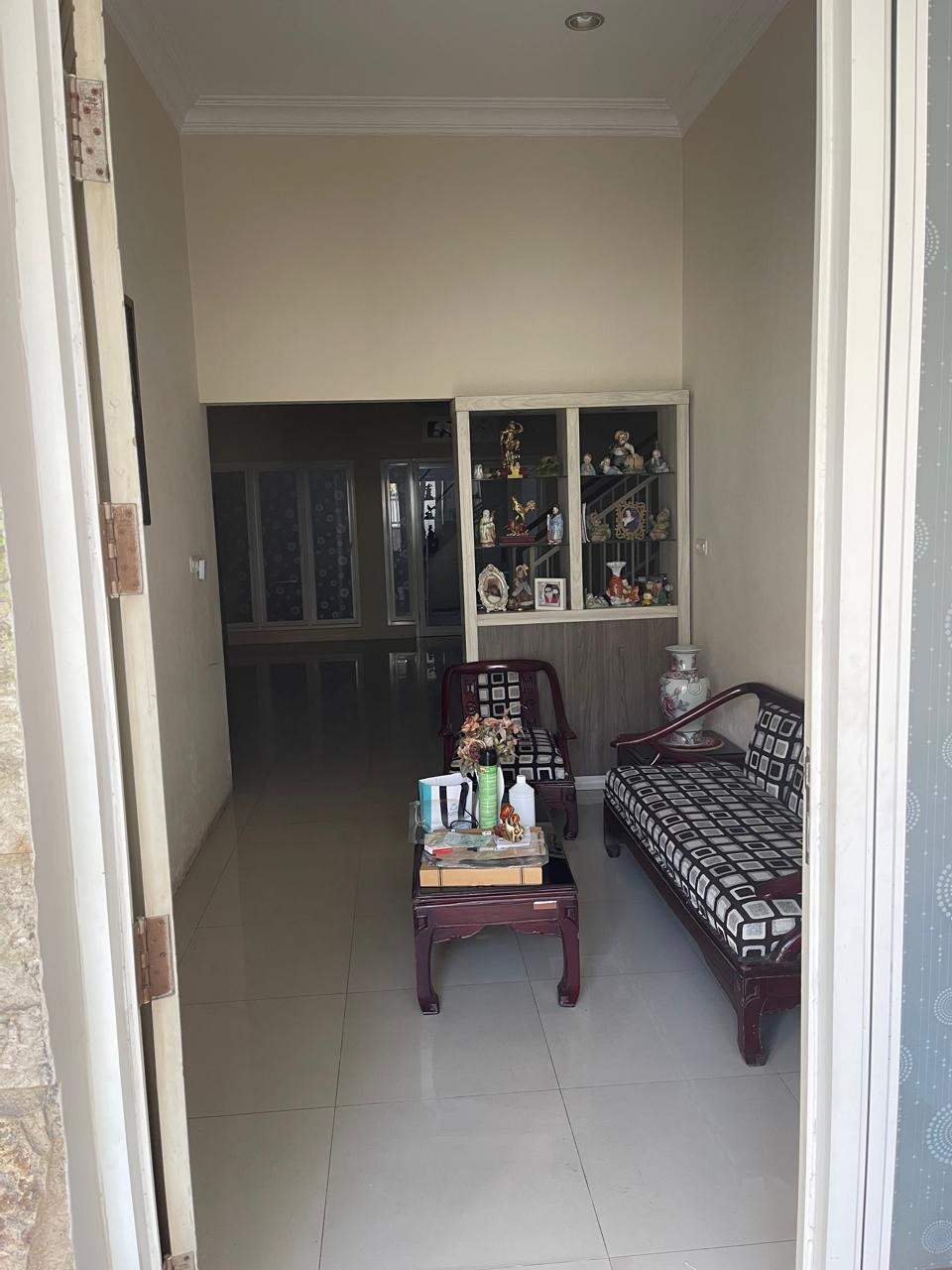 Dijual Rumah 2 Lantai Minimalis Siap Huni di Wilayah Kedinding Tengah Sekolahan Surabaya Utara - Thumbnail 6