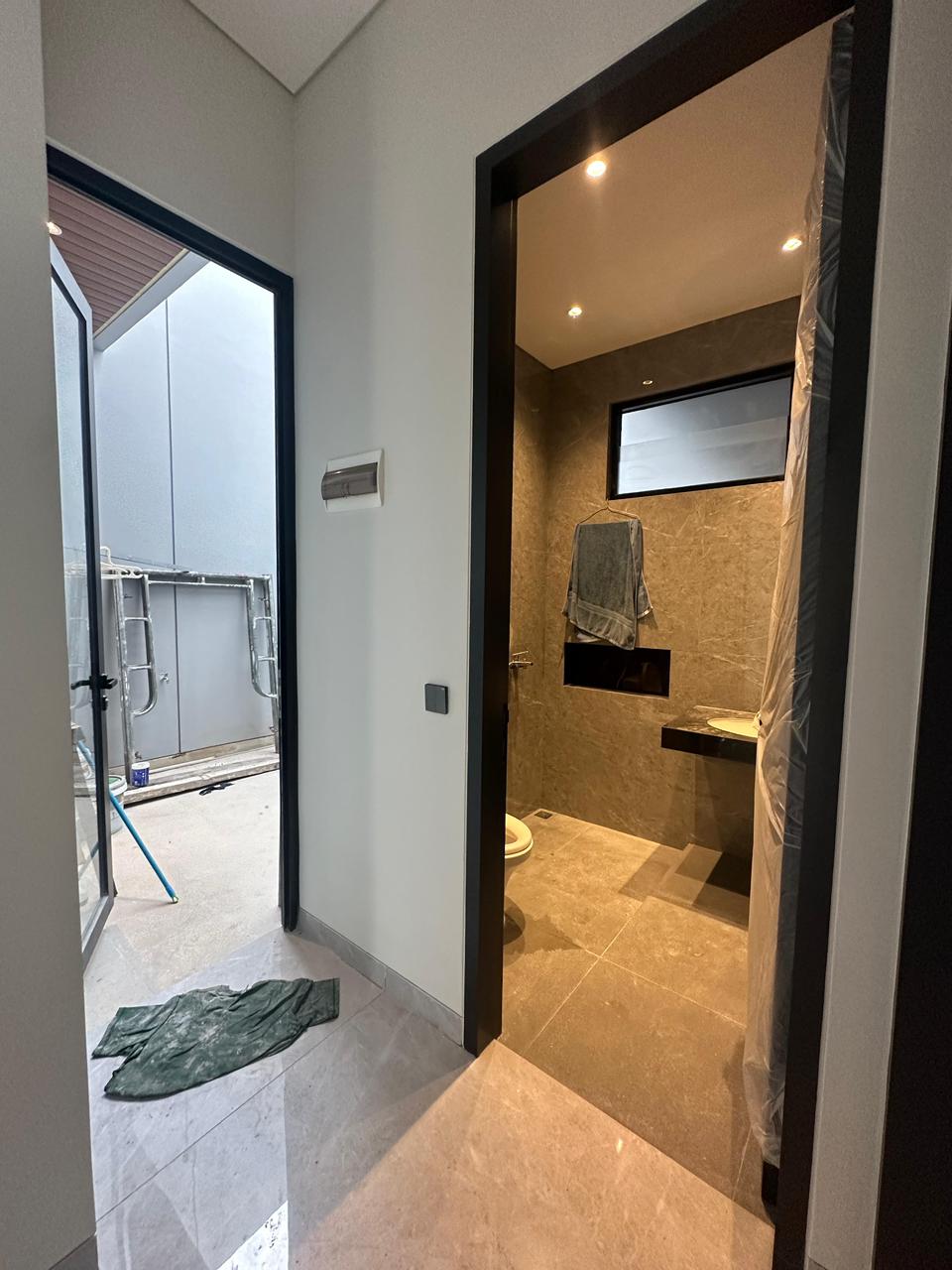 Dijual Rumah Baru Gress Modern Minimalis Dharmahusada Mas Surabaya Timur - Thumbnail 3