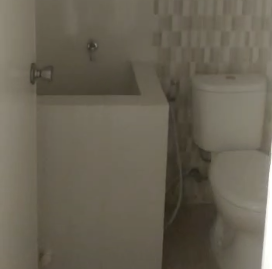 DIJUAL/DISEWA Ruko Baru Gress 3 Lantai, Nol Jalan Raya Ramai – Manukan Tama, Tandes, Surabaya Barat - Thumbnail 5