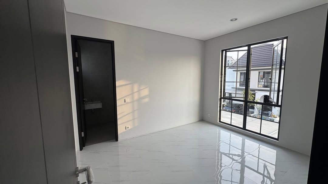Dijual Rumah Baru Modern di Citra Garden Cluster Lakeside, Sidoarjo - Thumbnail 2
