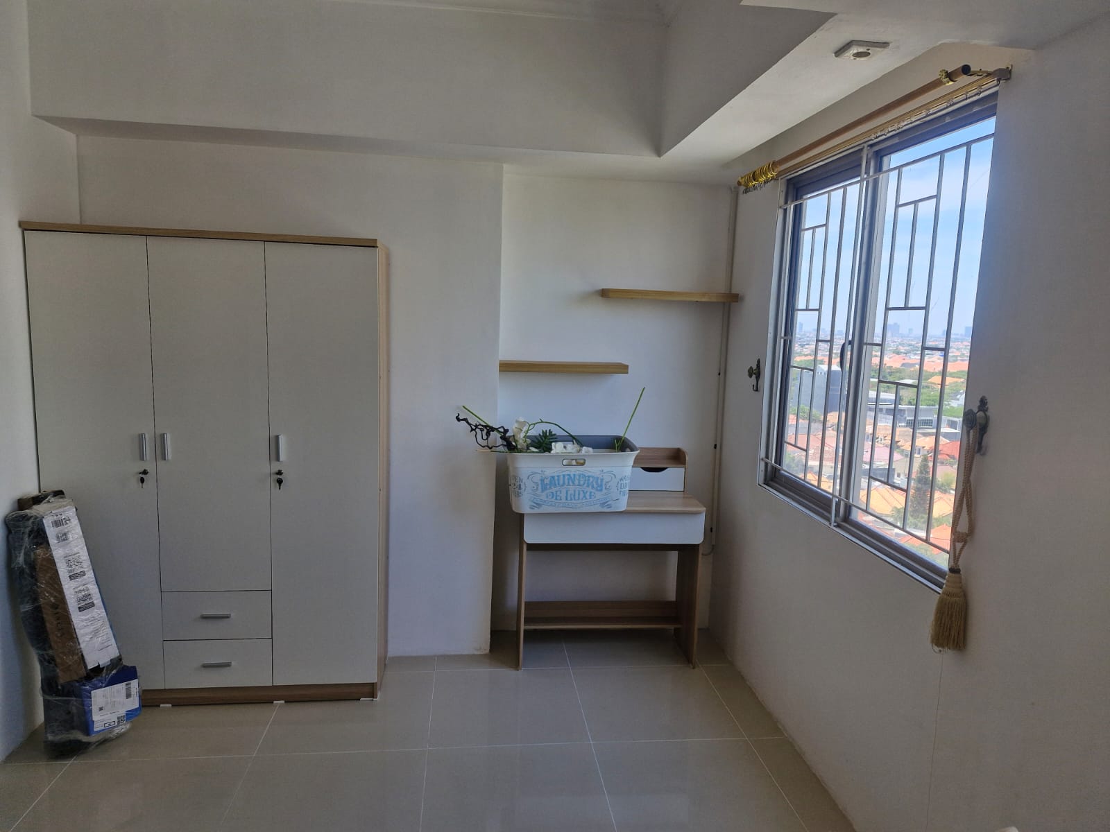 Jual Unit Apartemen Full Furnished Waterplace Tower B Pakuwon Indah Surabaya Barat - Thumbnail 2